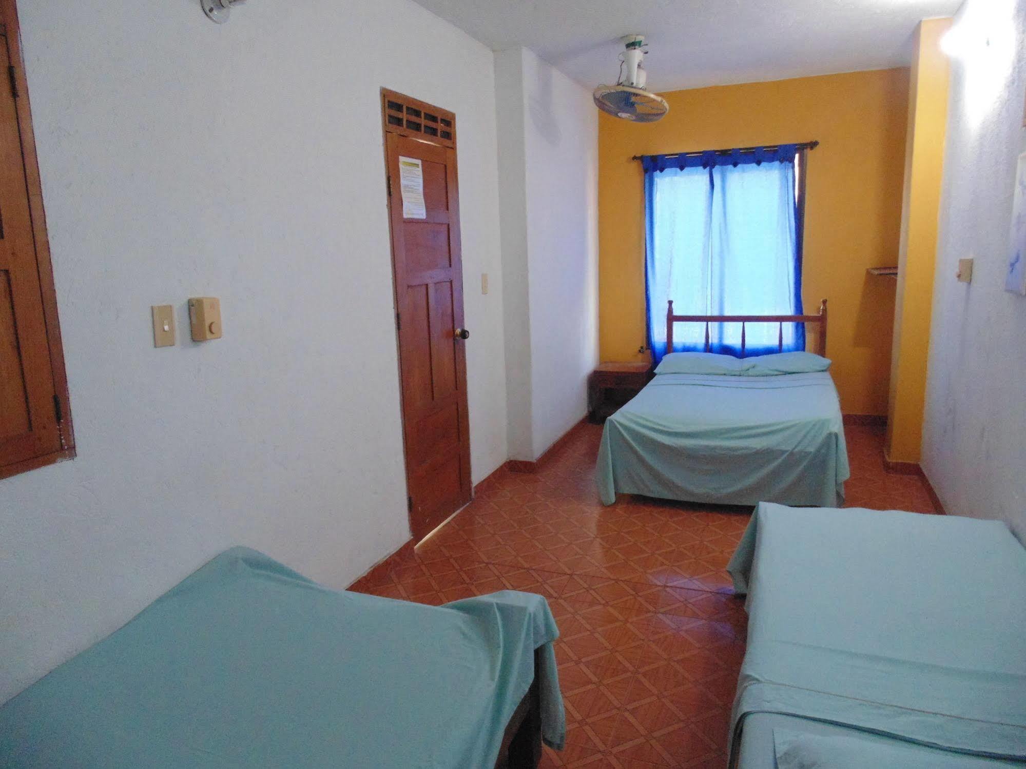 Hospederia Casa Familiar Hotel ซันตามาร์ตา ภายนอก รูปภาพ